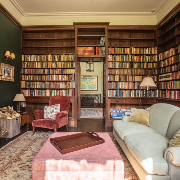 rural manor estate 10 600x600 - Rural Manor and Estate