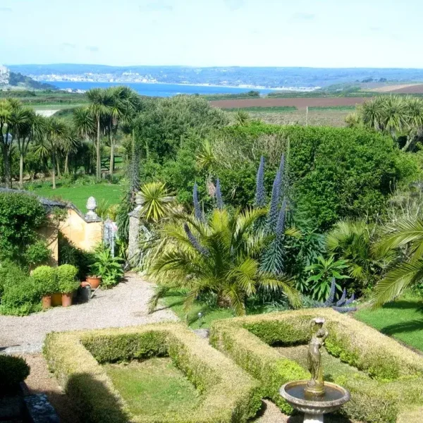 17th Centuary barn Sub tropical gardens349 49911 600x600 - 17th Century Barn