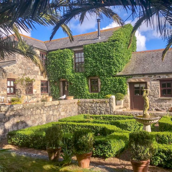 17th Centuary barn Sub tropical gardensEdnovean farm farmhouse 600x600 - 17th Century Barn