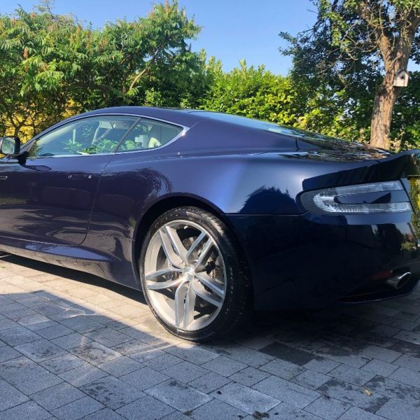 DB9thumbnail 81 600x600 - Aston Martin DB9