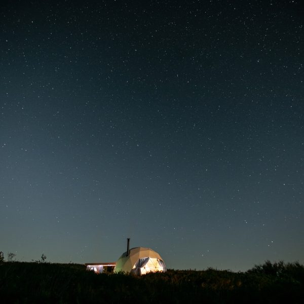 Eco GlampingB84784F0 7B35 4F8B AF8E 44CDE8A4DE65 1 201 a 600x600 - Eco Glamping Pods