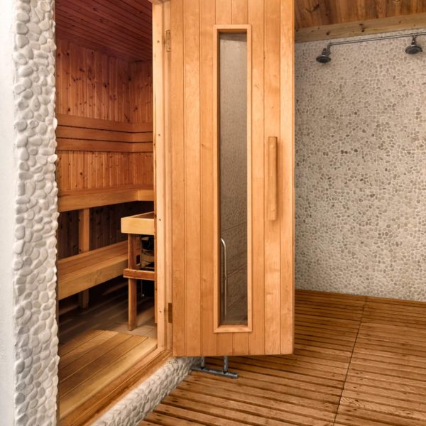 Luxury Homestead066C4CAF 0AD1 419C B836 433FCB9571D5 1 201 a 600x600 - Luxury Homestead