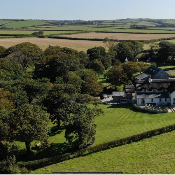 Luxury Homestead9F15937A F22E 4101 BEB2 26DA48216109 1 201 a 600x600 - Luxury Homestead