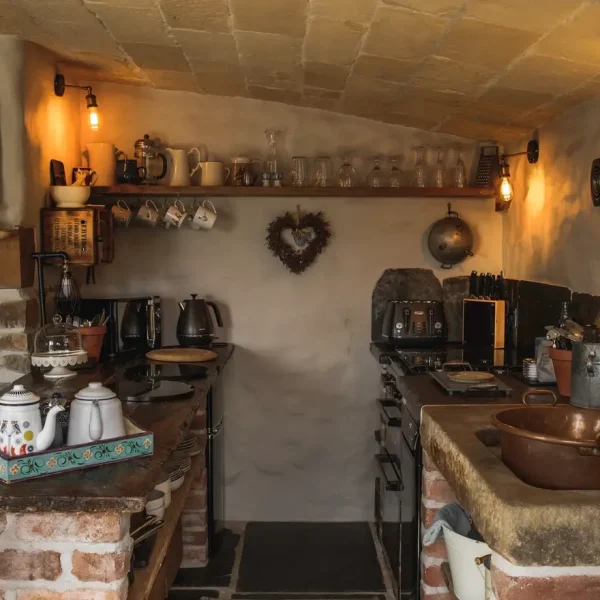 Luxury Homesteadd01136 8b4c541804f045f68474c7e67884c2e2mv2 d 5334 3556 s 4 2 1 600x600 - Luxury Homestead