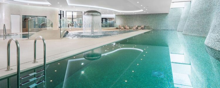 IMG 6745 750x300 - Combe Morvan