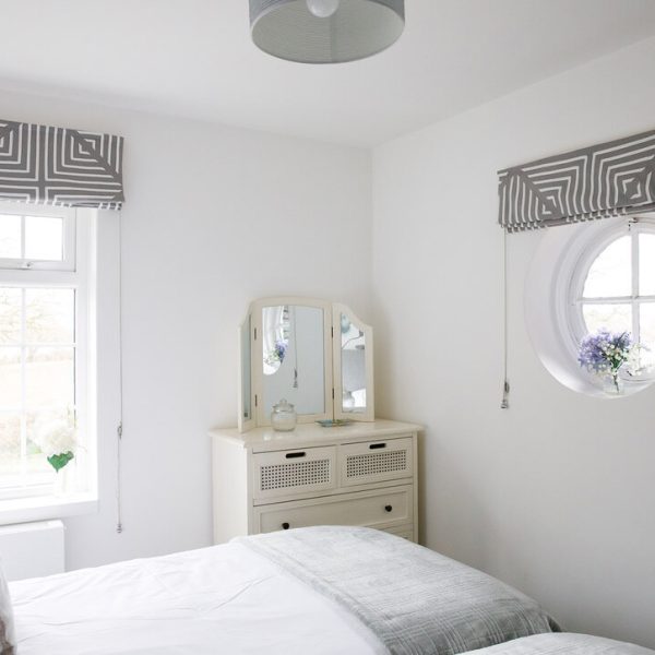 Oak Lodge95B61801 AF3B 4623 83B7 A4975C9F592C 1 105 c 600x600 - Oak Lodge