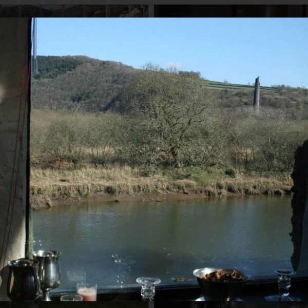 Boat House 9157A0D7 4920 485C BDF6 5FEE634005EF 1 201 a 600x600 - Boat House