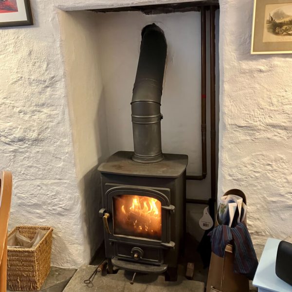 Count House832A069A 83F2 46DE B3E2 9EFDCBD002E6 1 105 c 600x600 - The Count House