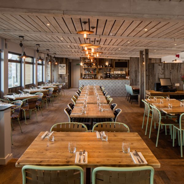 Hotel on the beachC60D842D 3929 4272 ACE1 7725588108E1 600x600 - Hotel On The Beach