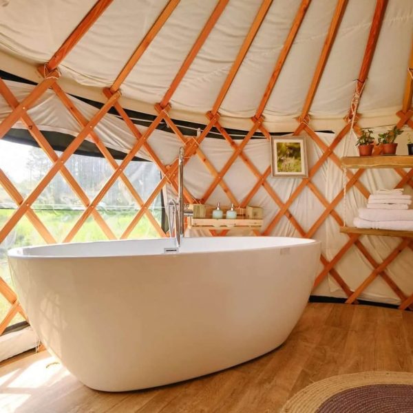 Lakeside RetreatPengelly Retreat IKX35367 600x600 - Lakeside Retreat