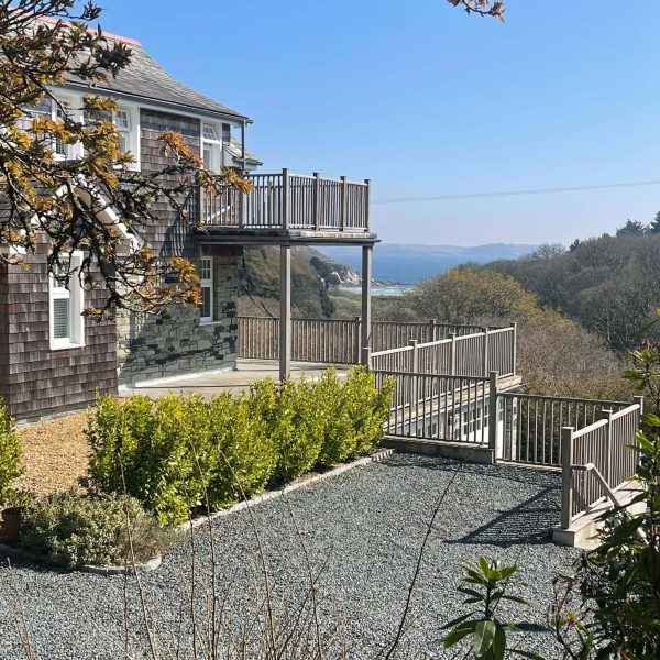 Combe Morvan9CF9FD39 5048 4C3B 86B8 071AC0C0285A 600x600 - Combe Morvan