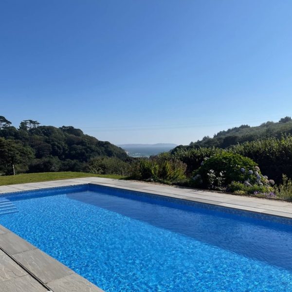 Combe MorvanE822351F 5E48 48EF AA64 2A3A158616C2 1 105 c 600x600 - Combe Morvan